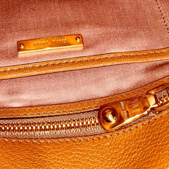 👜🤎👜Authentic Miu Miu 2 Way Brown Leather Bag - Picture 13 of 17